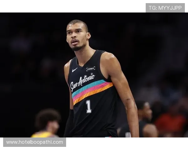 NBA赛事精彩纷呈全方位报道2026赛季最激烈比赛瞬间与明星球员精彩表现